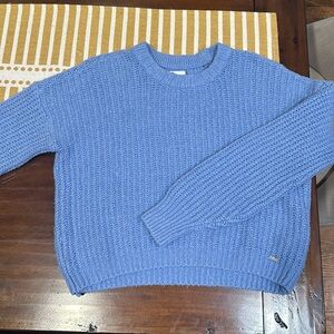 Barely wear it! Super cute Hollister sweater